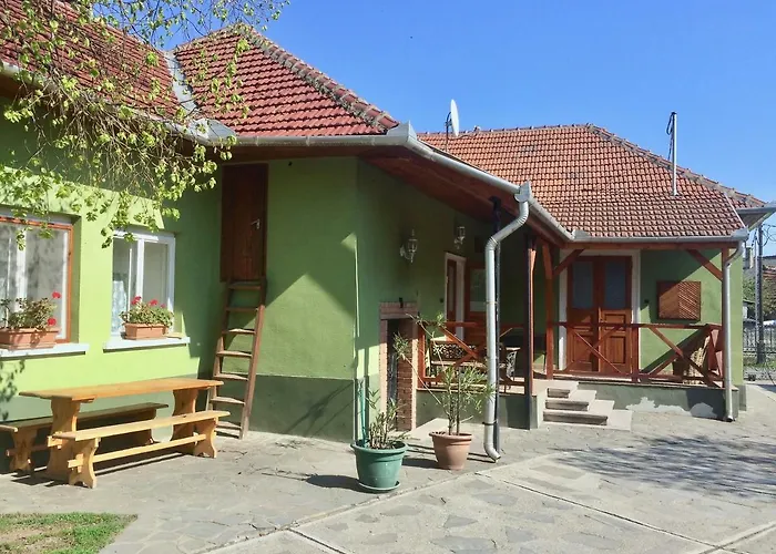 Homoky Pinceszet Es Vendeghaz 3*